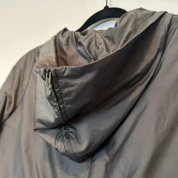 Miu Miu Made in Italy Women’s Slate Gray Windbreaker Jacket size 40 - Picture 9 of 16